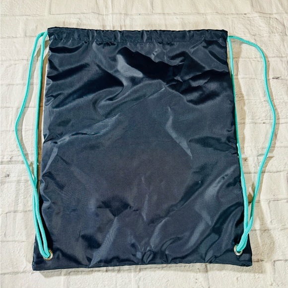 Thirty-One Navy Turtle Drawstring BackPack NEW - Picture 10 of 10